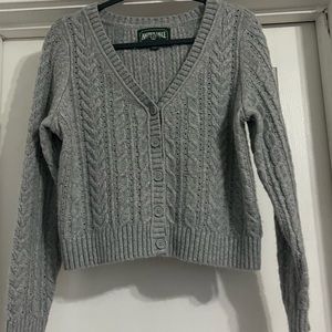 cropped american eagle sweater
